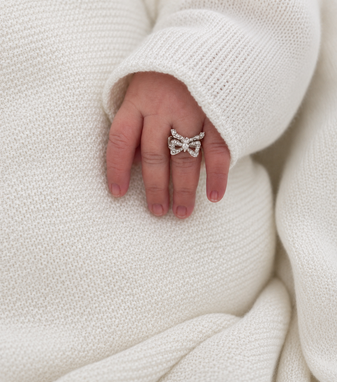 Bow Ring